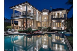 696 Spyglass Ln, Naples, FL 34102, Sold 10/01/21
