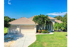 18073 Royal Tree Pkwy, Naples, FL 34114, Sold 12/30/21