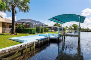 4270 Harbour Ln, North Fort Myers, FL 33903, Sold 10/25/21