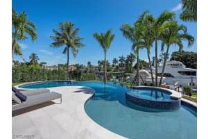 3243 Gin Ln, Naples, FL 34102, Sold 12/09/21