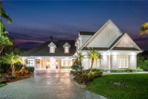 712 St Georges Ct, Naples, FL 34110, Sold 03/21/22