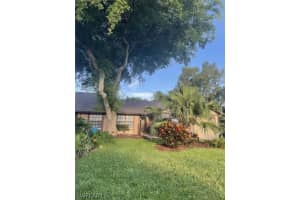 9147 Camelot Dr, Fort Myers, FL 33919, Sold 11/03/21