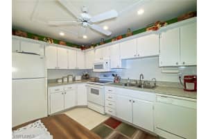 6918 Edgewater Cir, Fort Myers, FL 33919, Sold 10/19/21
