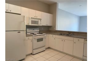 3604 Cedar Oak Dr APT 102, Fort Myers, FL 33916, Sold 11/19/21