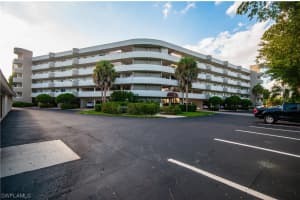 12945 Vanderbilt Dr, Naples, FL 34110, Sold 12/29/21