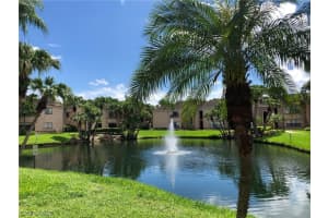 2926 S University Dr, Davie, FL 33328, Sold 12/14/21