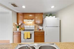 12626 Kenwood Ln d, Fort Myers, FL 33907, Sold 11/23/21