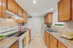 12626 Kenwood Ln d, Fort Myers, FL 33907, Sold 11/23/21