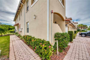 12601 Las Olas Ln APT 111, Fort Myers, FL 33919, Sold 10/12/21