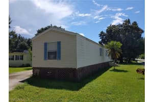 255 Clark St, North Fort Myers, FL 33903, Sold 12/02/21
