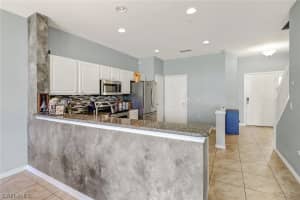 977 Hampton Cir, Naples, FL 34105, Sold 11/09/21