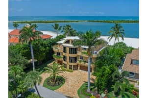 192 S Beach Dr, Marco Island, FL 34145, Sold 02/24/22