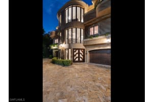 192 S Beach Dr, Marco Island, FL 34145, Sold 02/24/22