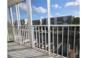 4511 Bay Beach Ln, Fort Myers Beach, FL 33931, Sold 02/09/22