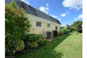 9 Regency Ct, Lehigh Acres, FL 33936, Sold 11/11/21
