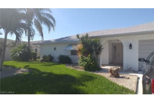 4517 Vinsetta Ave, North Fort Myers, FL 33903, Sold 10/19/21