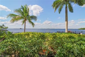 2825 Palm Beach Blvd APT 102, Fort Myers, FL 33916, Sold 02/09/22
