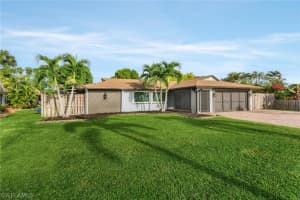 3951 Villmoor Ln, Fort Myers, FL 33919, Sold 11/23/21