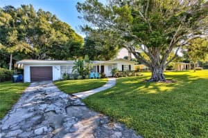 1213 Donna Dr, Fort Myers, FL 33919, Sold 11/12/21