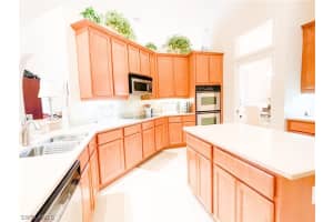 7117 Sugar Magnolia Cir, Naples, FL 34109, Sold 12/08/21
