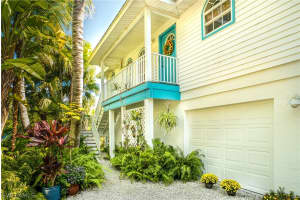 696 Sea Oats Dr, Sanibel, FL 33957, Sold 11/29/21