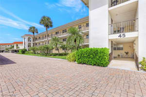 45 High Point Cir S, Naples, FL 34103, Sold 11/22/21
