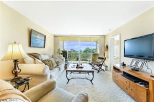 15161 Cedarwood Ln, Naples, FL 34110, Sold 02/23/22