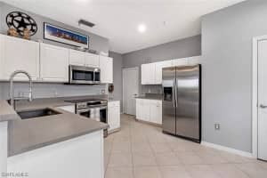 792 Hampton Cir, Naples, FL 34105, Sold 12/21/21