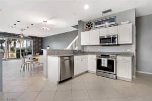 792 Hampton Cir, Naples, FL 34105, Sold 12/21/21