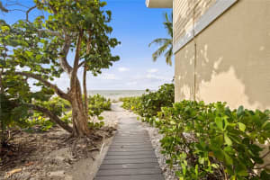 2321 W Gulf Dr #1d, Sanibel, FL 33957, Sold 02/24/22