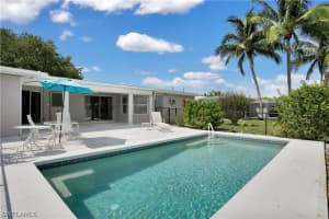 7 Clearview Blvd, Fort Myers Beach, FL 33931, Sold 11/15/21