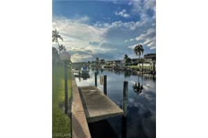 909 SE 46th Ln APT 214, Cape Coral, FL 33904, Sold 11/17/21
