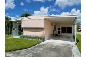 27 Poinsettia Dr, Fort Myers, FL 33905, Sold 01/07/22