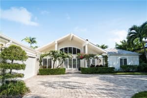 395 21st Ave S, Naples, FL 34102, Sold 10/15/21