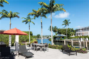 395 21st Ave S, Naples, FL 34102, Sold 10/15/21