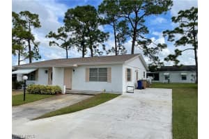 9 Aztec Lily Ln, Lehigh Acres, FL 33936, Sold 12/17/21
