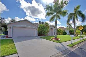 2512 Nature Pointe Loop, Fort Myers, FL 33905, Sold 11/19/21
