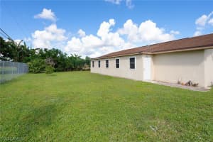 1633 Country Club Pkwy, Lehigh Acres, FL 33936, Sold 11/29/21
