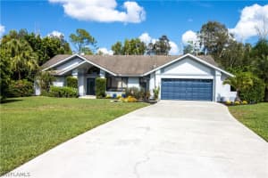 6807 Plantation Manor Loop, Fort Myers, FL 33966, Sold 11/23/21
