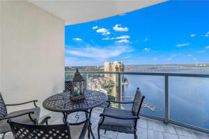 3000 Oasis Grand Blvd, Fort Myers, FL 33916, Sold 12/28/21