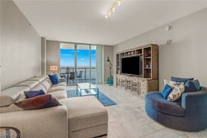 3000 Oasis Grand Blvd, Fort Myers, FL 33916, Sold 12/28/21