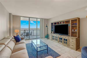 3000 Oasis Grand Blvd, Fort Myers, FL 33916, Sold 12/28/21