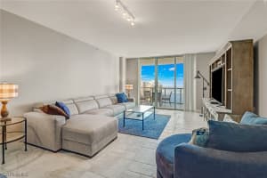 3000 Oasis Grand Blvd, Fort Myers, FL 33916, Sold 12/28/21