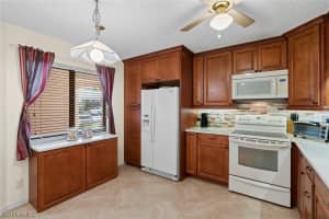 5724 Deauville Cir, Naples, FL 34112, Sold 12/03/21