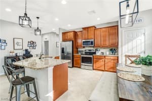 Units 1-4, 8515 Oakshade Cir, Fort Myers, FL 33919, Sold 11/30/21