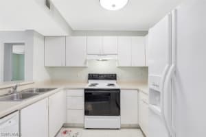 8275 Key Royal Cir, Naples, FL 34119, Sold 12/10/21
