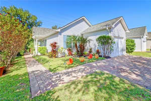 207 Leawood Cir, Naples, FL 34104, Sold 12/04/21
