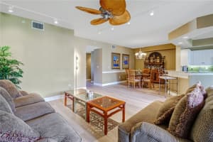410 Bayfront Pl, Naples, FL 34102, Sold 12/07/21