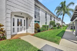 6864 Sandtrap Dr #2, Fort Myers, FL 33919, Sold 11/12/21