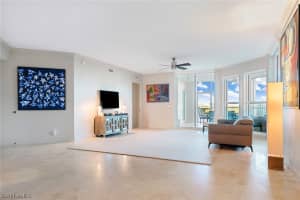 285 Grande Way, Naples, FL 34110, Sold 12/30/21